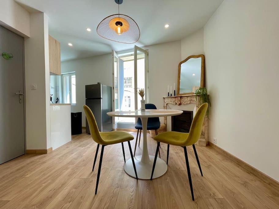 Le Repaire Blterrois Apartment *